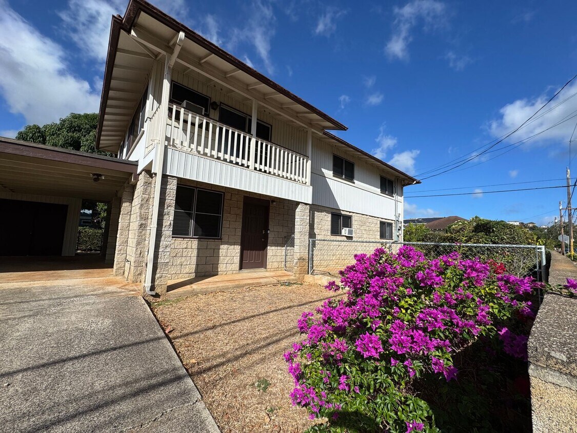 Primary Photo - 5 bedroom Palolo/Kaimuki