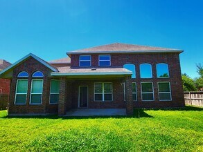 Building Photo - 10007 Shire Green Ln