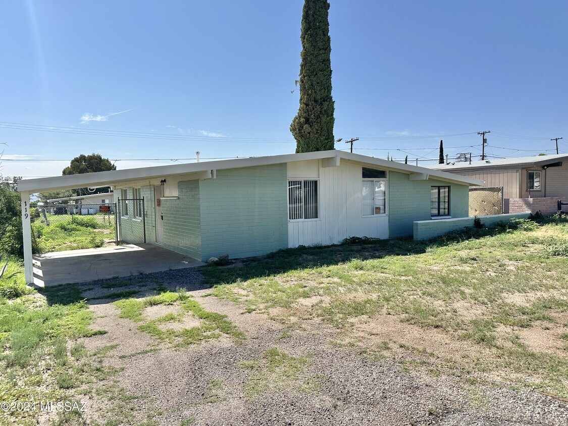 Primary Photo - 119 S Ave A