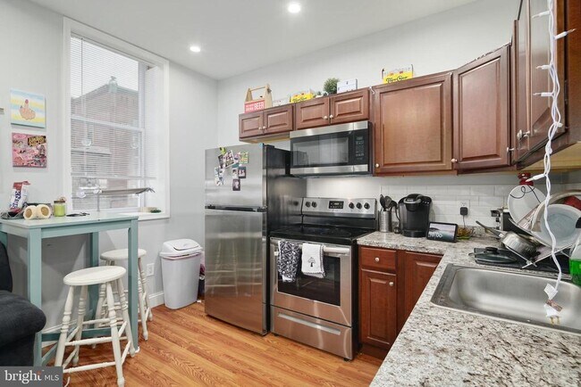 Foto del edificio - 1808 N 18th St #2