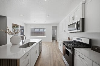 Building Photo - 1677 Cedar Mesa Dr