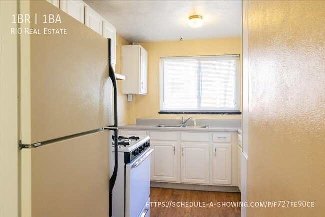 Building Photo - 150 Grant St