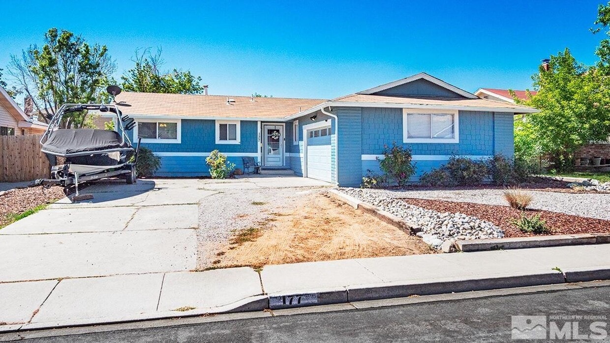 Primary Photo - Immaculate Sparks Beauty