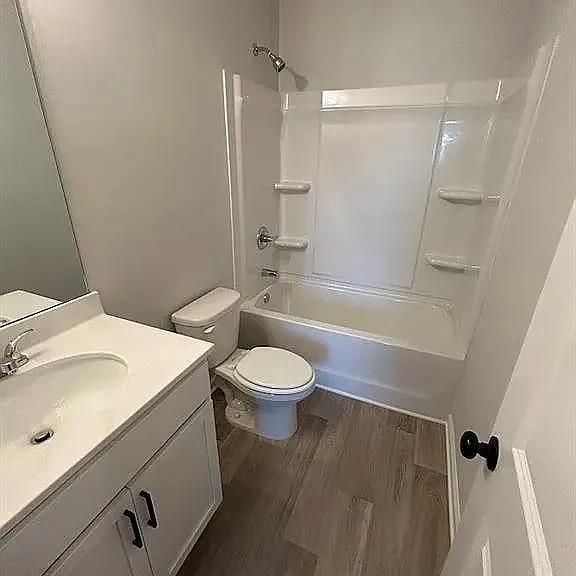Foto del edificio - 129 Lauren St