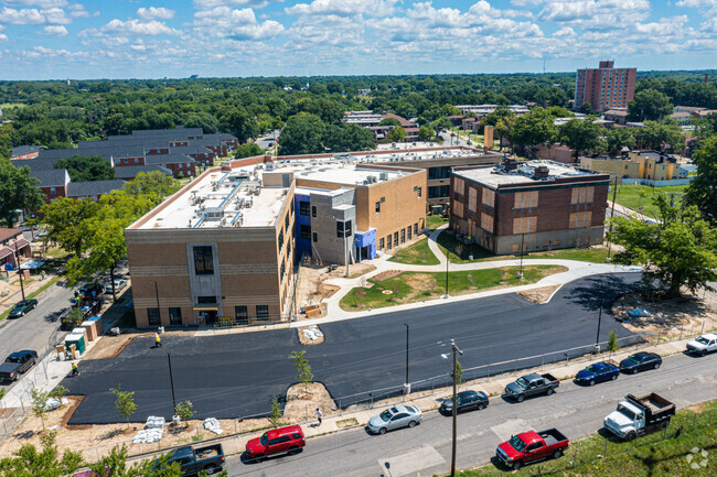 Foto del edificio - Baker Senior Apartments