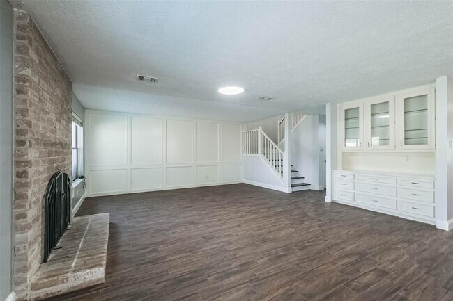 Building Photo - 11902 Brook Meadows Ln