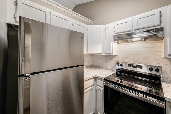 Building Photo - Jamestown Manor Apartments