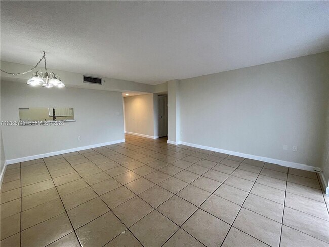 Building Photo - 8730 SW 133rd Avenue Rd