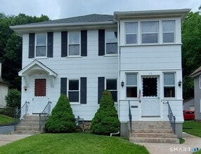 Building Photo - 112 Putnam St