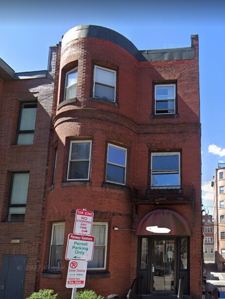 Building Photo - 7 Miner St