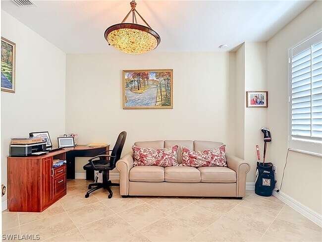 Building Photo - 9250 Veneto Pl