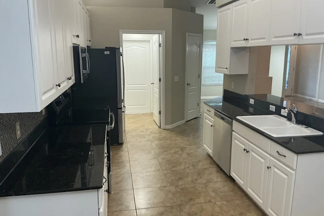 Building Photo - 9601 Wydella St