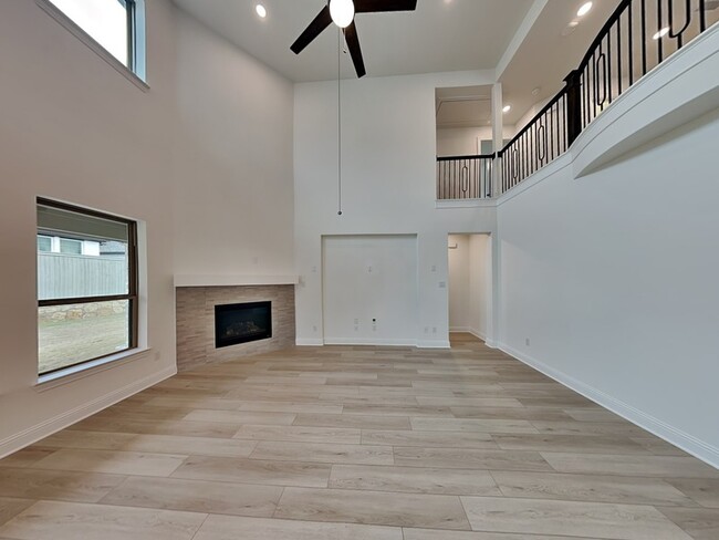 Building Photo - 205 Shetland Ln