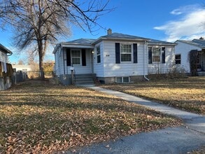 Building Photo - 214 E Jackson Ave