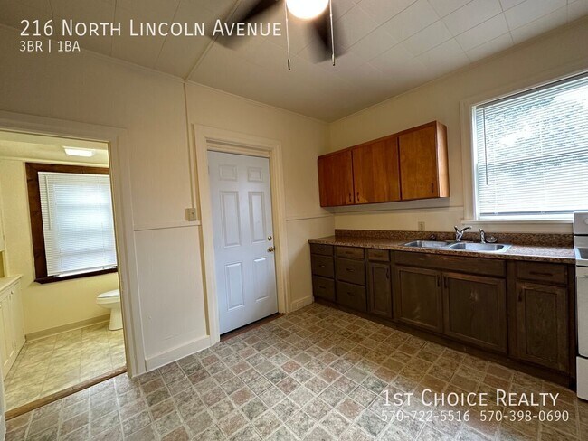 Foto del edificio - 216 N Lincoln Ave