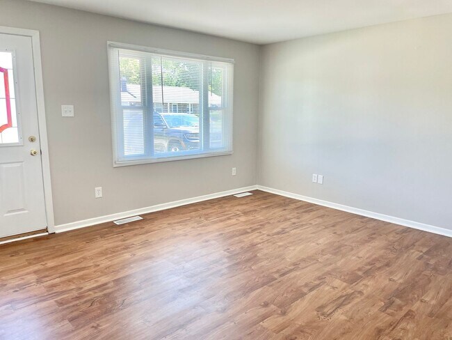 Foto del edificio - Lovely 3 Bedroom Home w/ Lots of Updates!