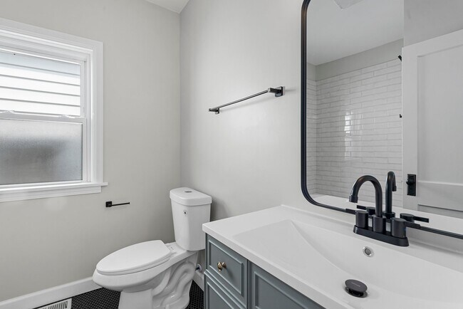 Foto del edificio - 5335 Pattison Ave