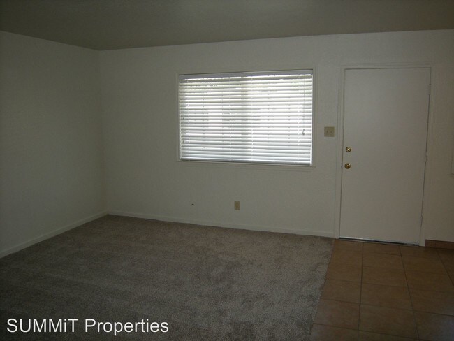 Building Photo - 401 Solano St