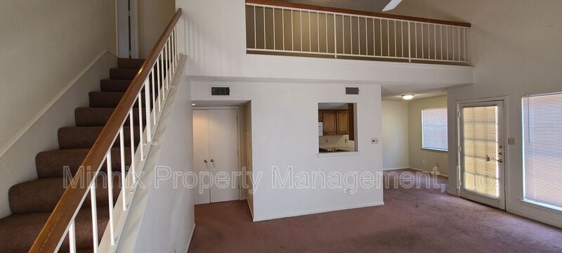 Primary Photo - 4800 Oakwood Dr