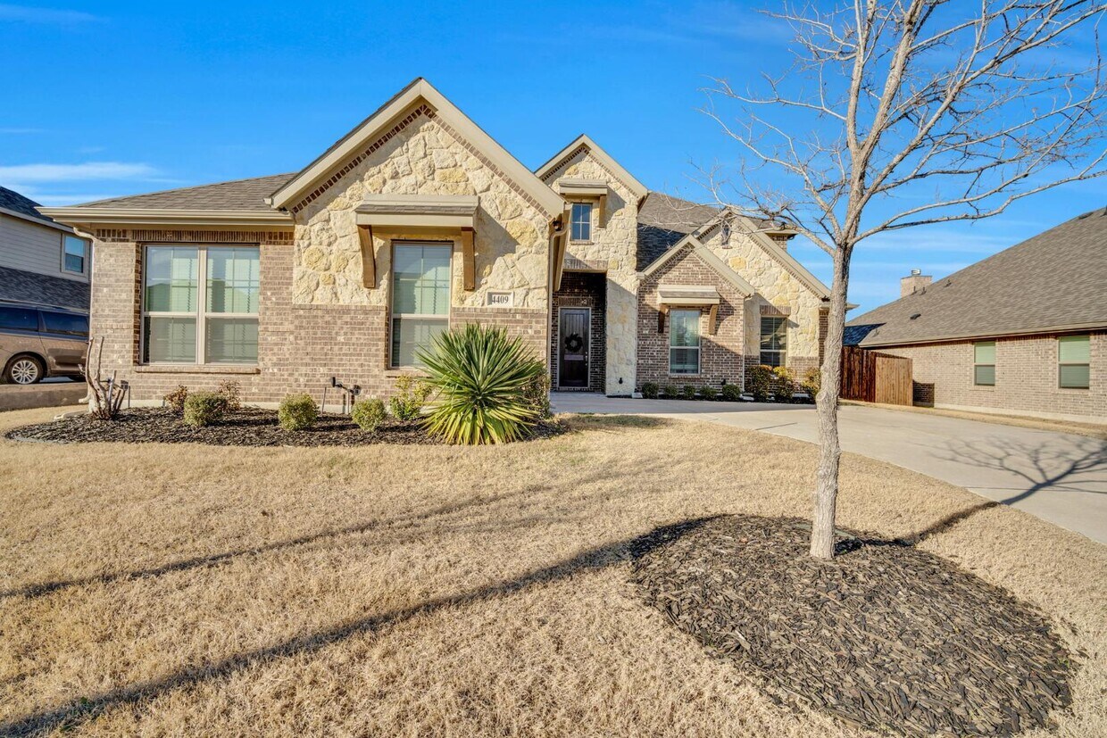 Foto principal - 4409 Dandelion Ln