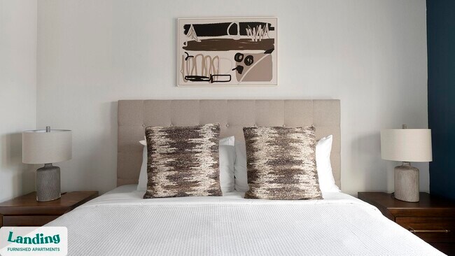 Building Photo - 2825 Main St