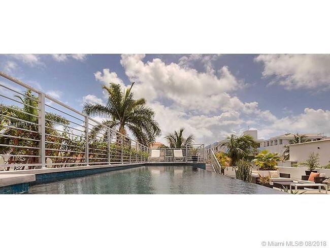 Foto del edificio - 826 Collins Ave