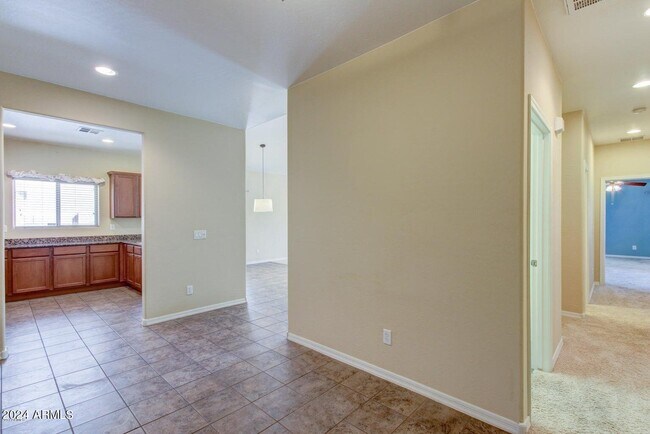 Foto del edificio - 12129 W Ironwood St