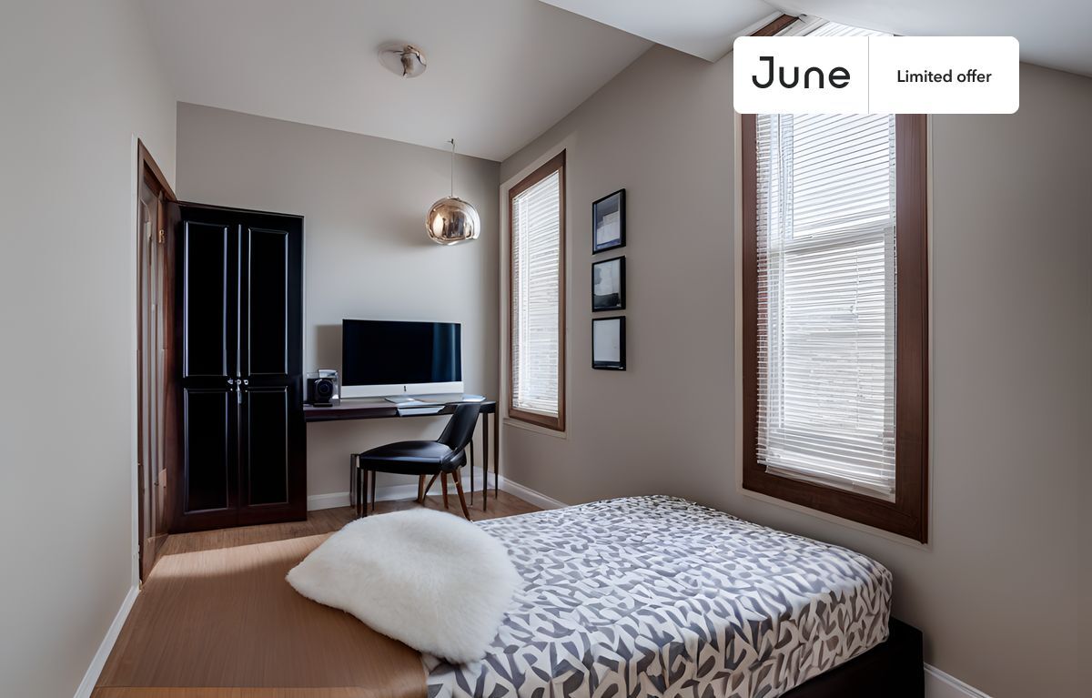 Private bedroom in 4 bed/1 bath Home Condo for Rent in Chicago, IL