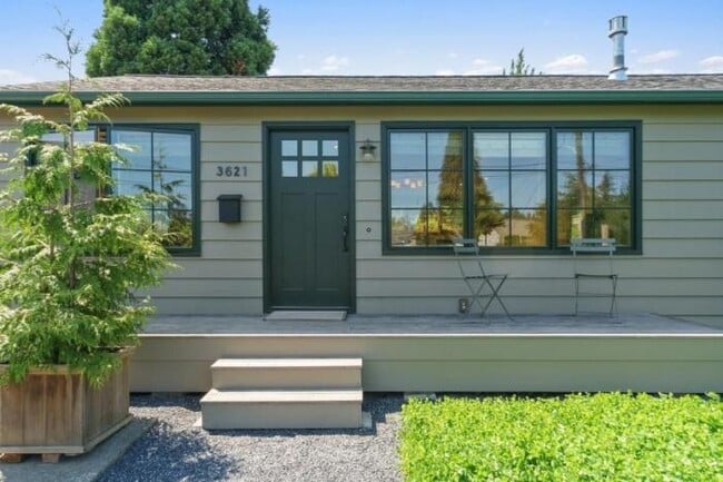 Building Photo - 2 bedroom in Seattle WA 98199