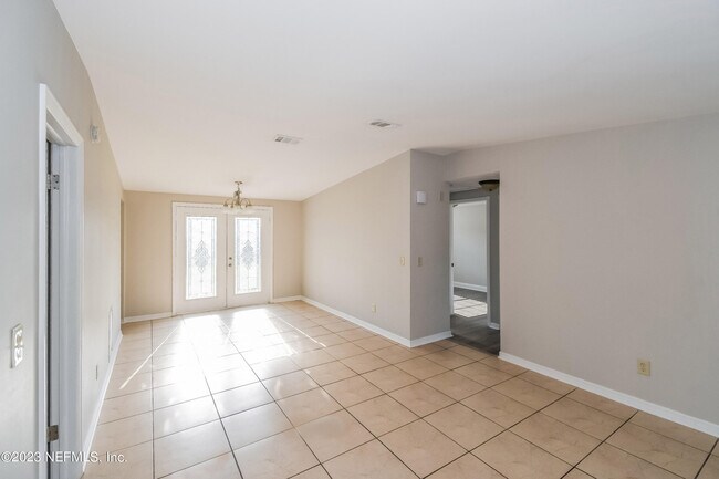 Foto del edificio - 2130 Liscard Rd W