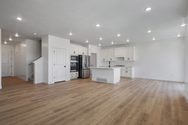 Foto del edificio - 78 S Lunar Wy