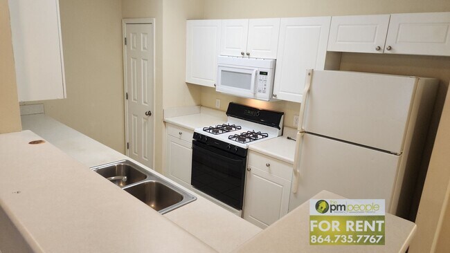 Foto del edificio - 3/2 Condo in Great Greenville Location!