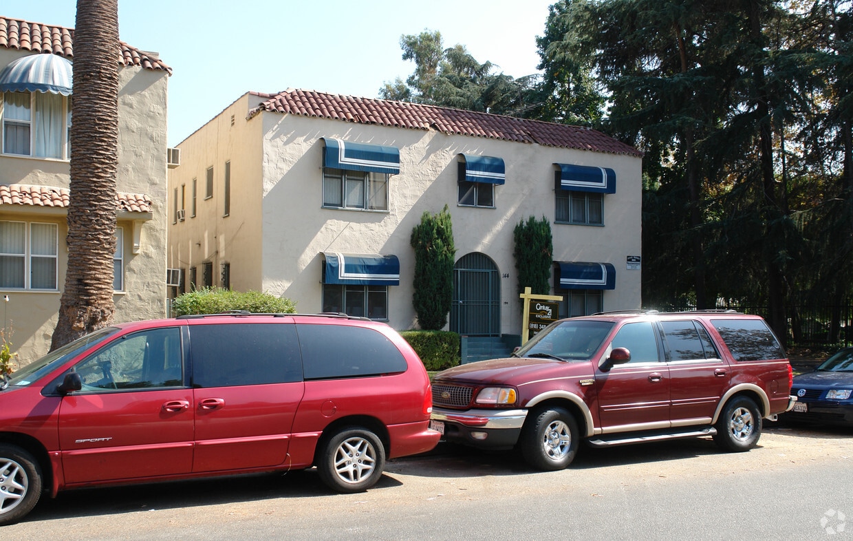 Building Photo - 144 Carr Dr