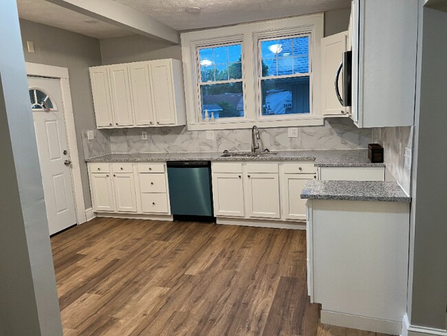 Foto del edificio - 3005 Yorkshire Rd