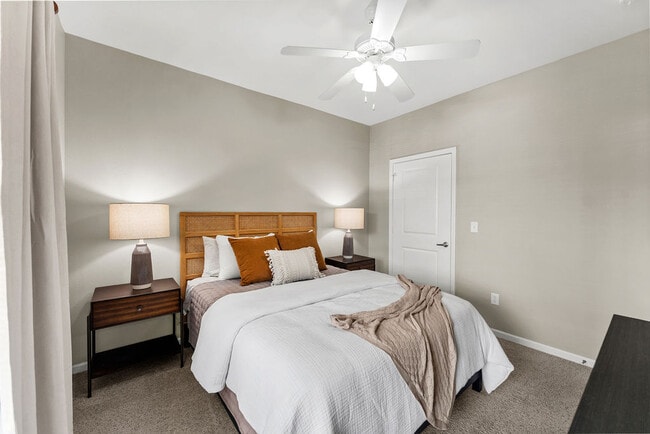 Building Photo - Riverstone Apartments