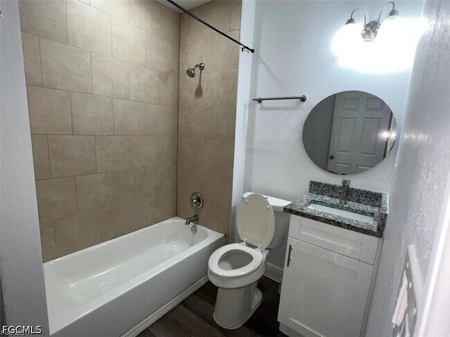 Foto del edificio - 4180 Sabal Ln