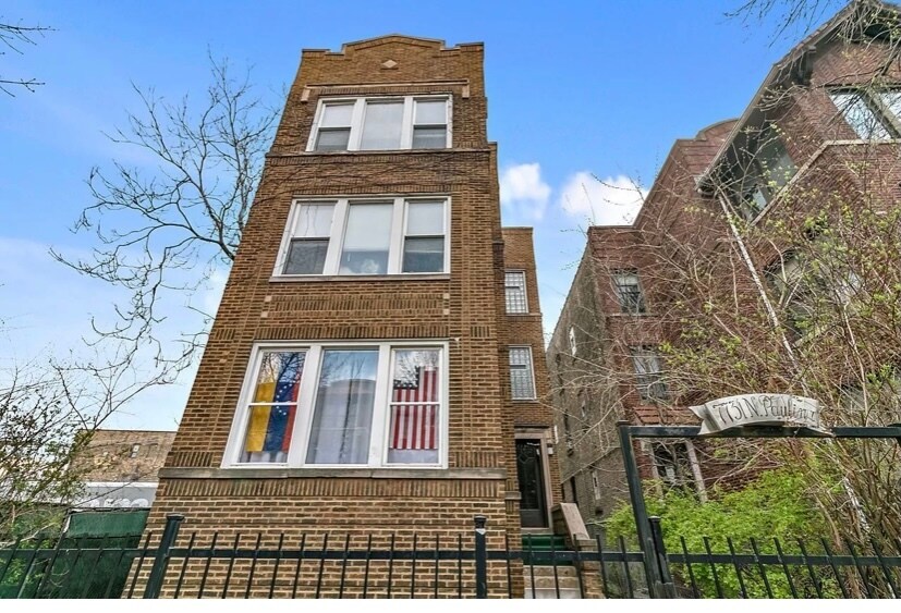 Primary Photo - 7731 N Paulina St