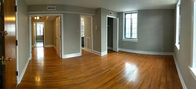 Living Room - Wawaset Park Apartments