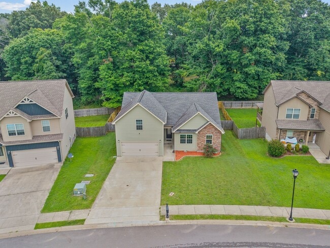 Building Photo - 125 Sycamore Hill Dr