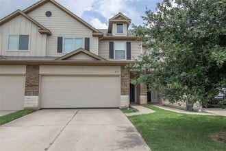 Building Photo - 6234 Brenwood Cir