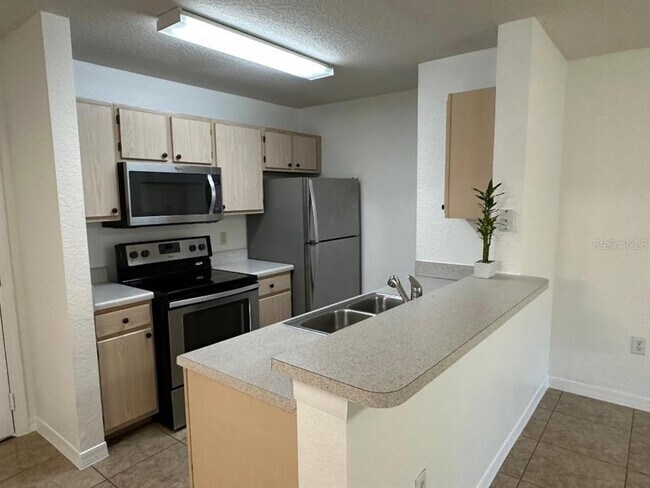 Foto del edificio - 5479 Vineland Rd