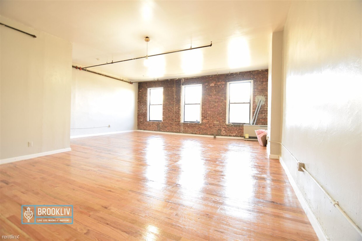 Building Photo - 1133 Myrtle Ave