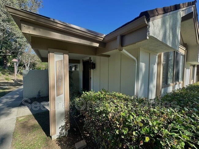 Foto del edificio - 10020 Larwin Ave