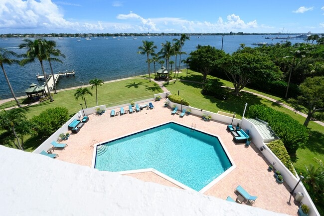 Foto del edificio - 5200 N Flagler Dr
