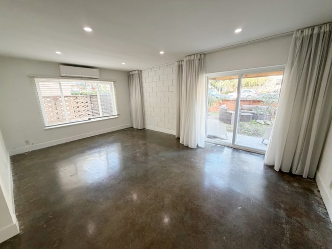 Foto del edificio - 1008 7th St