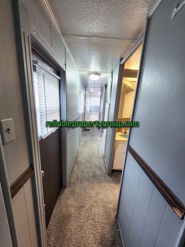 Foto del edificio - New Listing in Fort Wayne