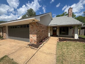 Building Photo - 2511 Palmetto Dr