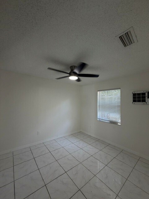 Foto del edificio - 4710 Mulberry Rd