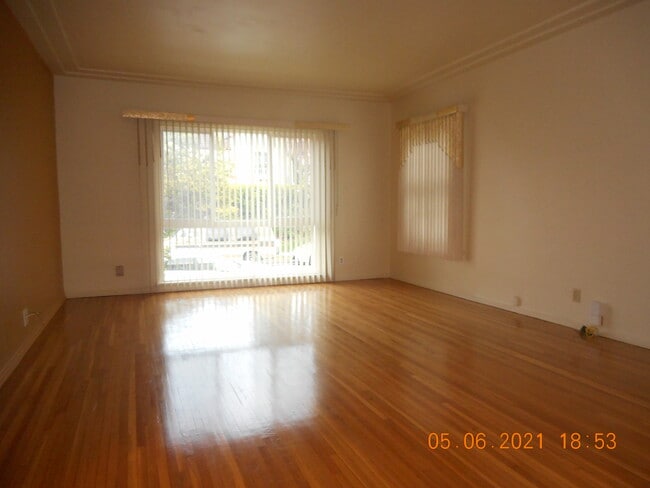 Living Room (right) - 1363 Masselin Ave