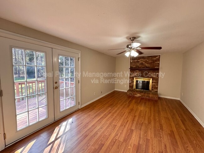 Foto del edificio - 104 Benedict Ln